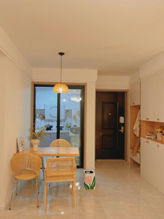 面积88套内69三室一厅刚需户型……简单又温暖…