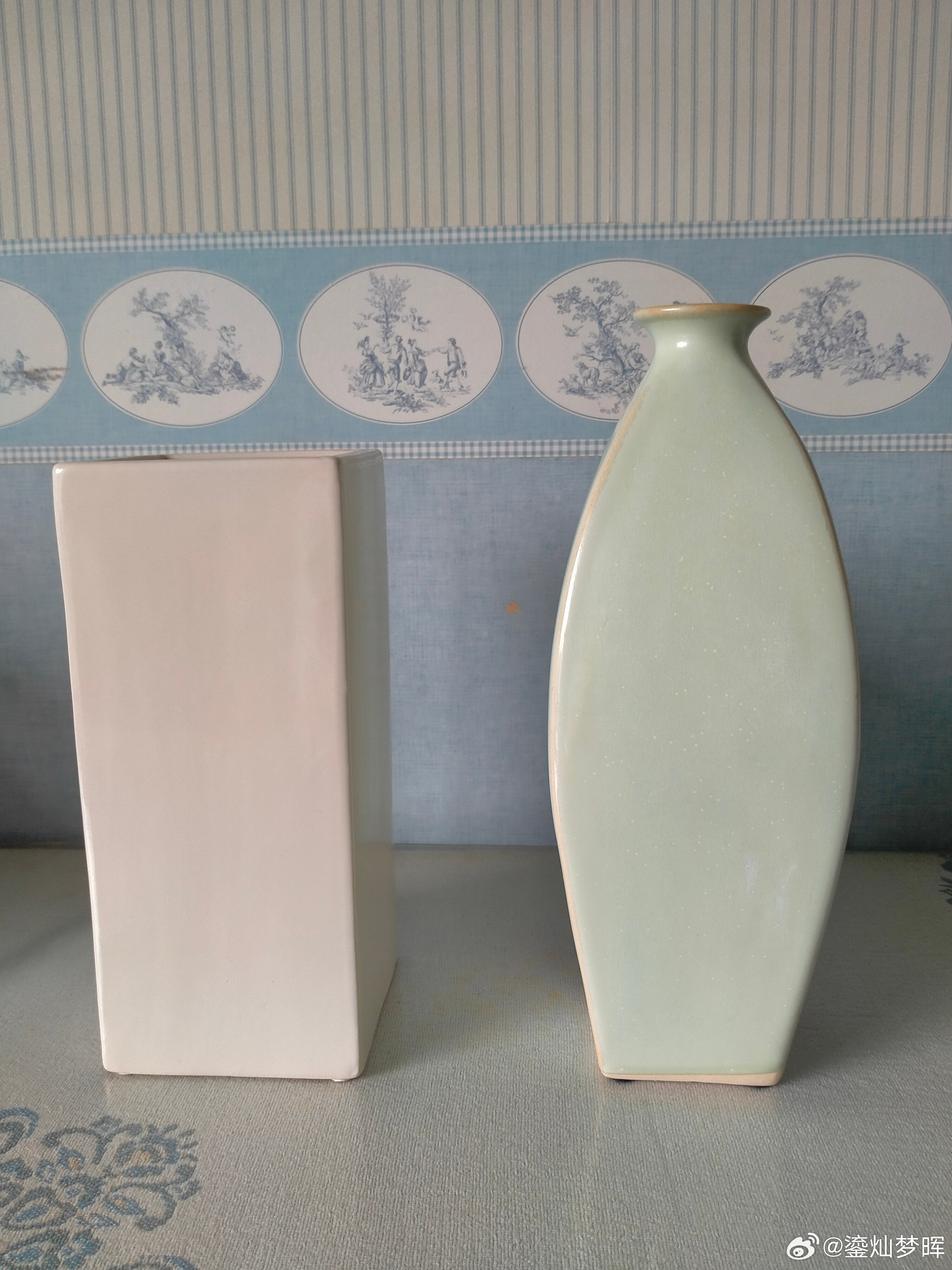 每周鉴赏收藏精品之南宋龙泉窑菱形瓶南宋龙泉窑粉青釉瓷器，当时也是