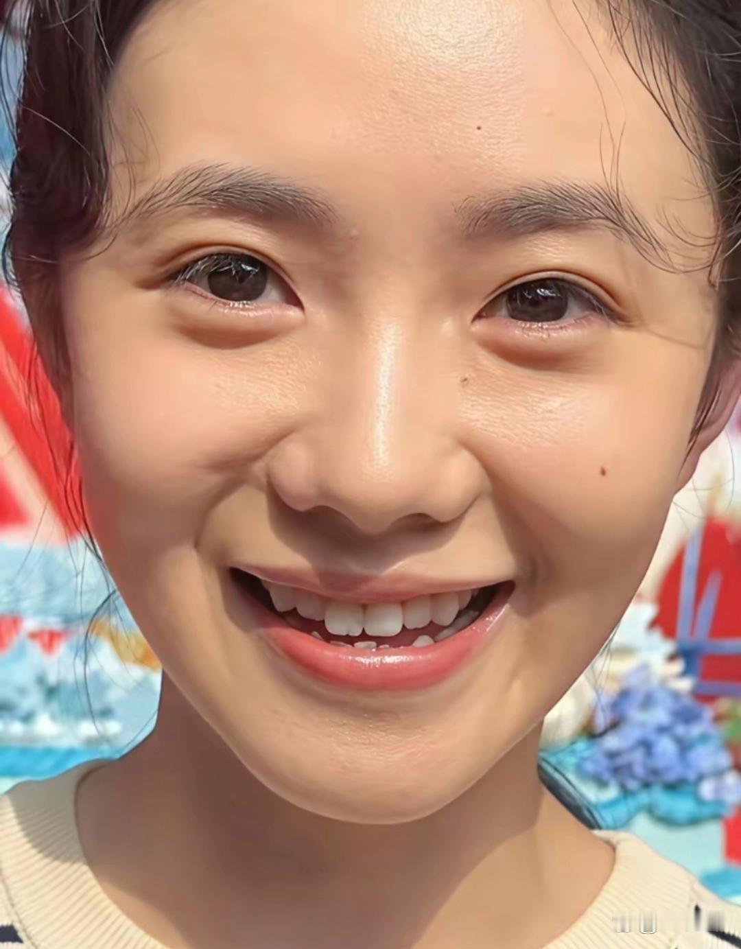 刘浩﻿‏存‏﻿，素颜清纯，﻿白月光本人。