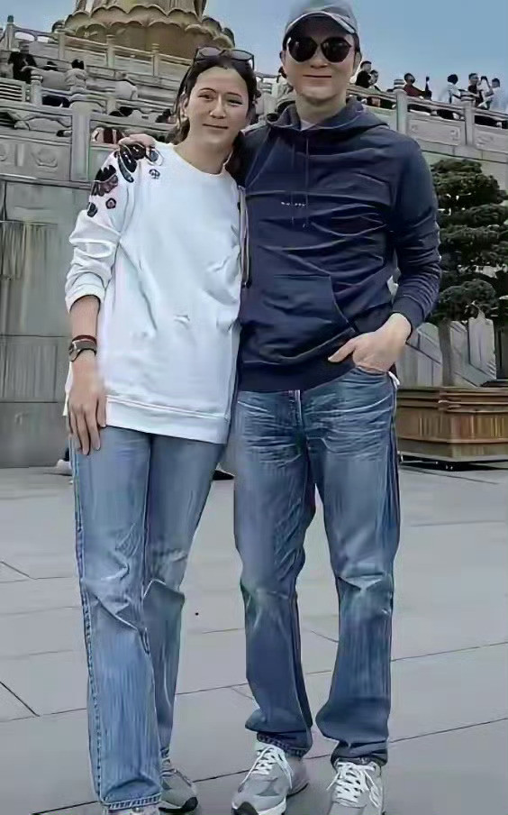 我敢打赌他们绝对不会离婚如果他们离了，我再也不相信世上有爱情