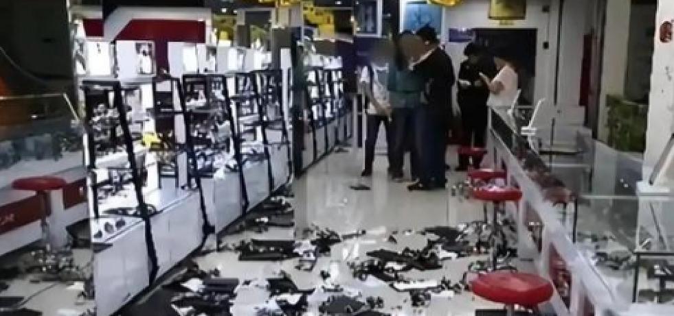 白嫖上瘾了！2023年，湖南长沙，一位女房东看准租客老实可靠，年年加价，租客为了