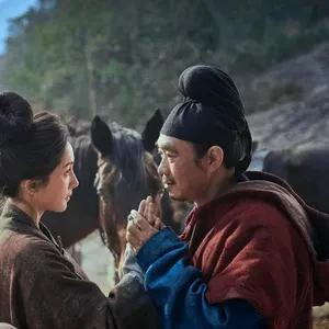“老陈，你这荔枝保鲜几天啊？”我在水果店敲了敲冰柜。老友头也不抬：“三天！跟唐