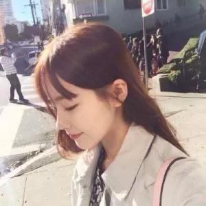 阳光明媚的午后，独自漫步在街头🌞秋日漫步街景漫步照黄昏城市漫步独处的下午