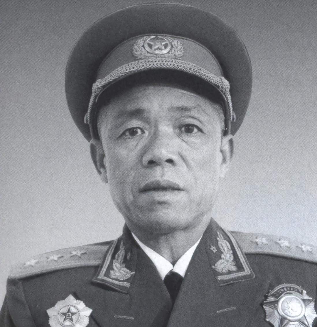 开国上将离世坚持不葬八宝山，弥留时叮嘱：那里有我此生不愿再见之人1953年1月