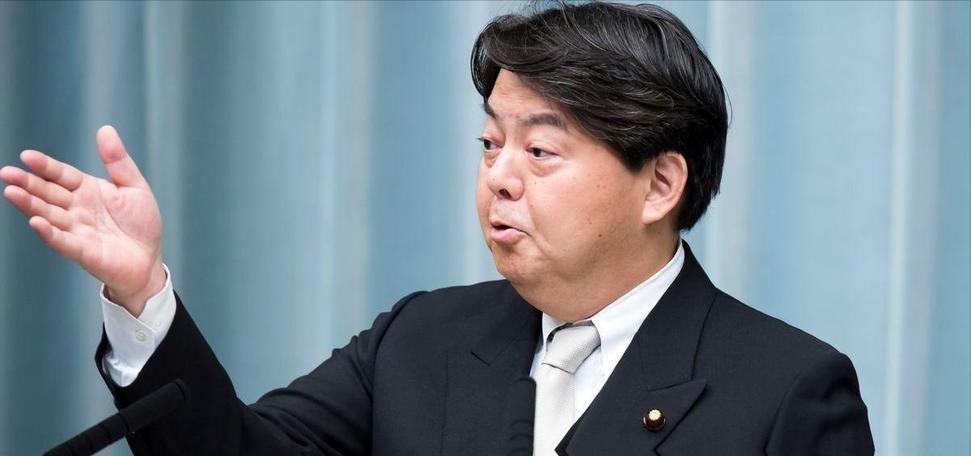 名古屋亚运会的看台上，现在最坐立难安的人，估计就是日本乒协会长河田正也了。前两天