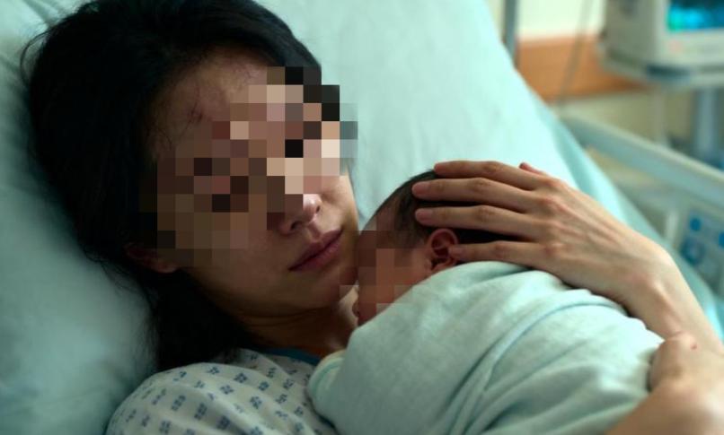 广西柳州的张女士独自生下孩子，孩子父亲也就是她的男友，在她生产之后直接失联。可办