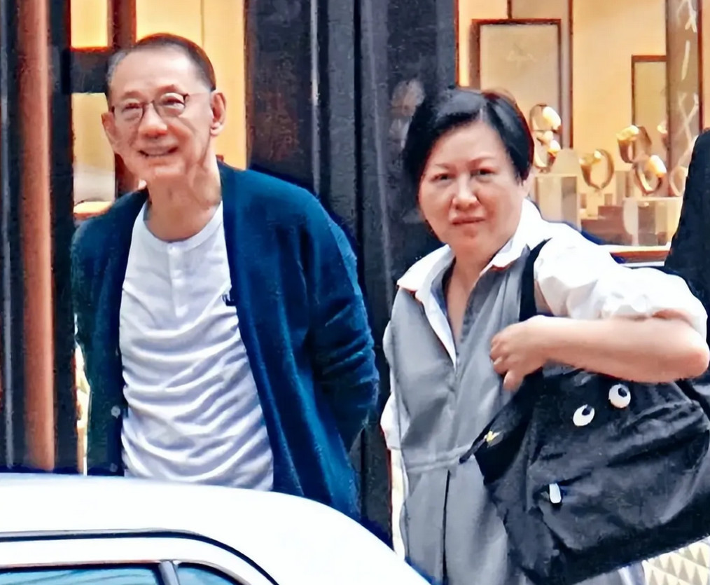 杨受成老年不保，资金链告急，已经逾期爆雷！谢霆锋也救不了这个大老板了。截止202