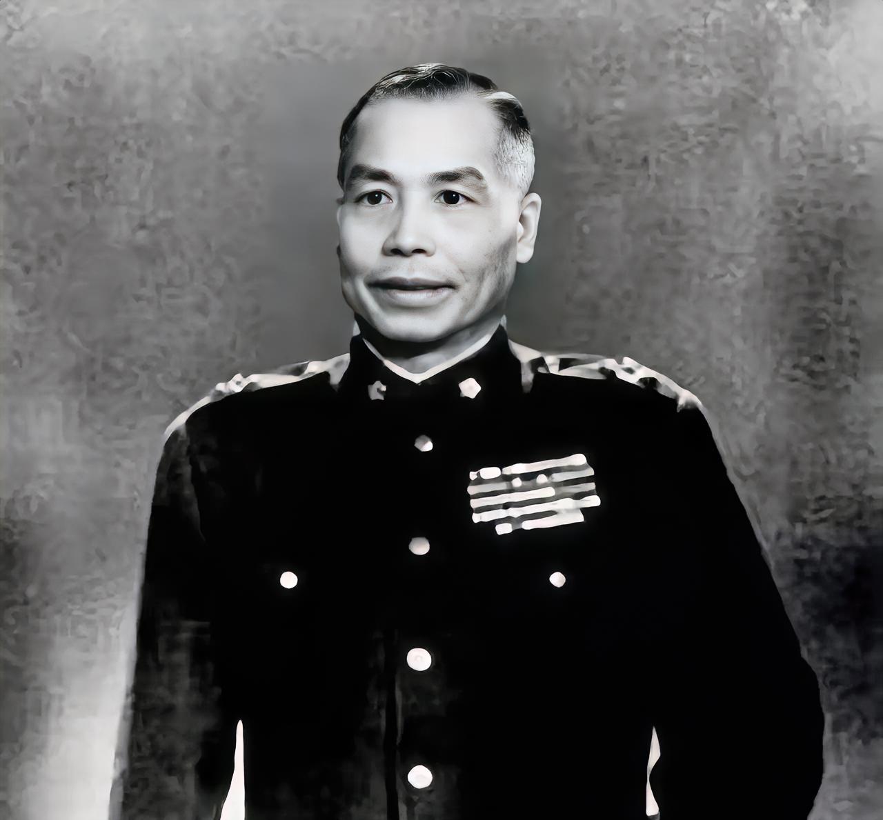 1965年，李宗仁回北京，远在台北的白崇禧看到报纸后，沉默良久，好半天才说了一句