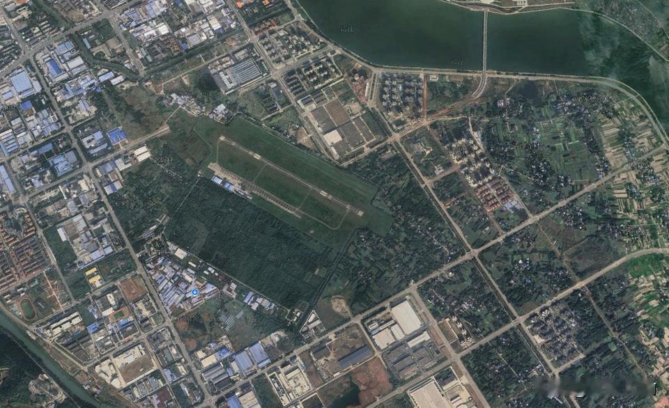 遂宁南坝机场的这块地，将来会用来干什么呢？这座抗战时期建立的老机场，如今已经