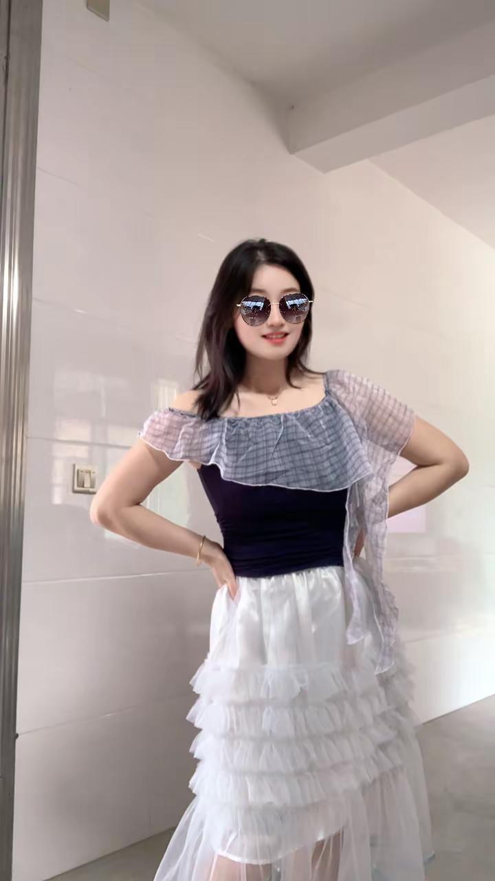 阿姨就阿姨奶奶就奶奶反正就这样😍