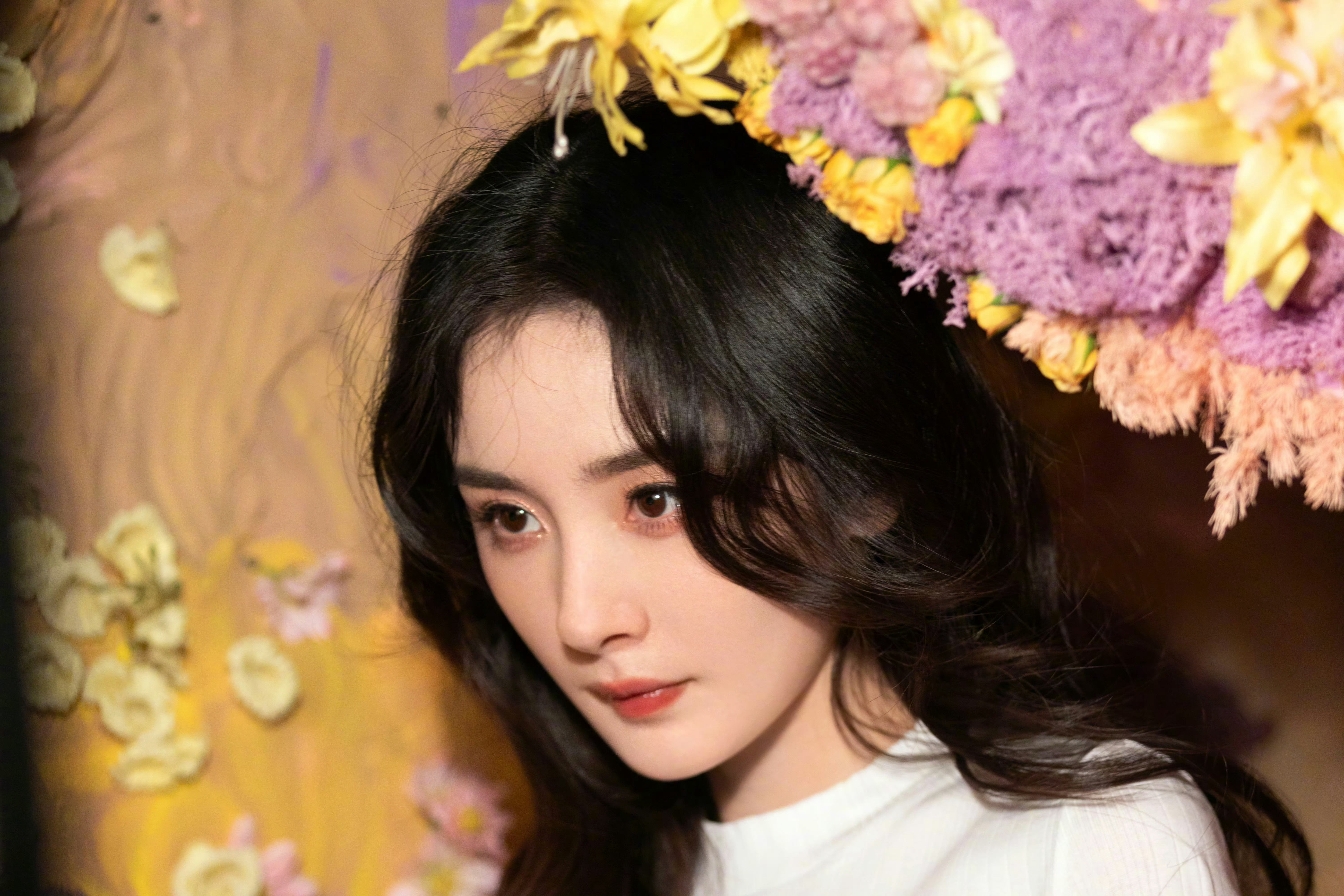 杨幂杨幂工作室什么时候恢复杂志花絮图？