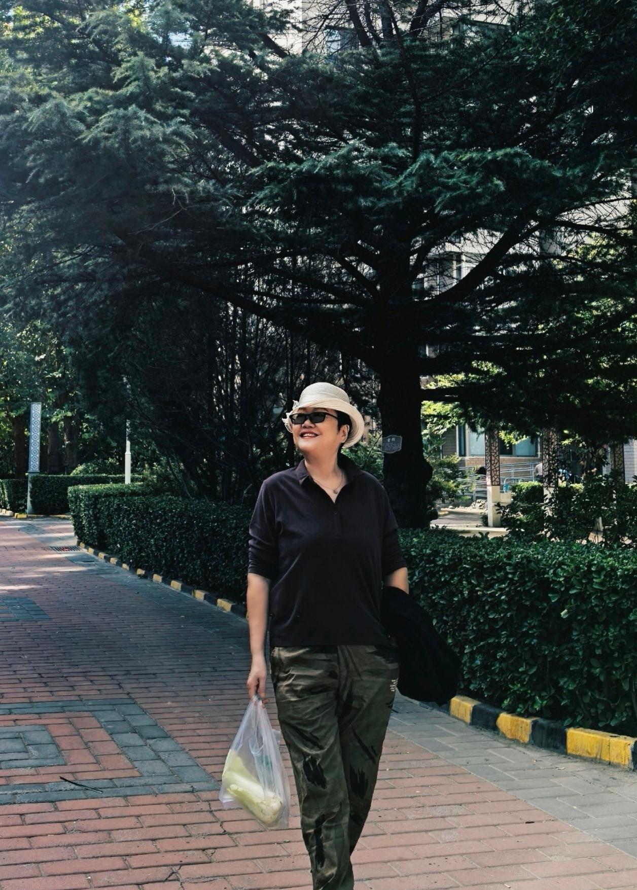 孩子婚事，父母不要过度干涉！昨天一个博主说：她很后悔，女儿如今四十岁了，还没有