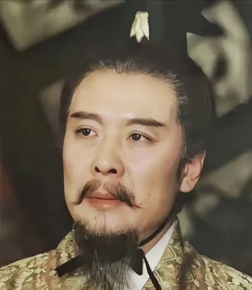 魏延被挤走，其实是忠诚输给了圈子​诸葛亮死后，魏延连军权交接会议都没被叫上，直接被杨仪、马岱联手做掉