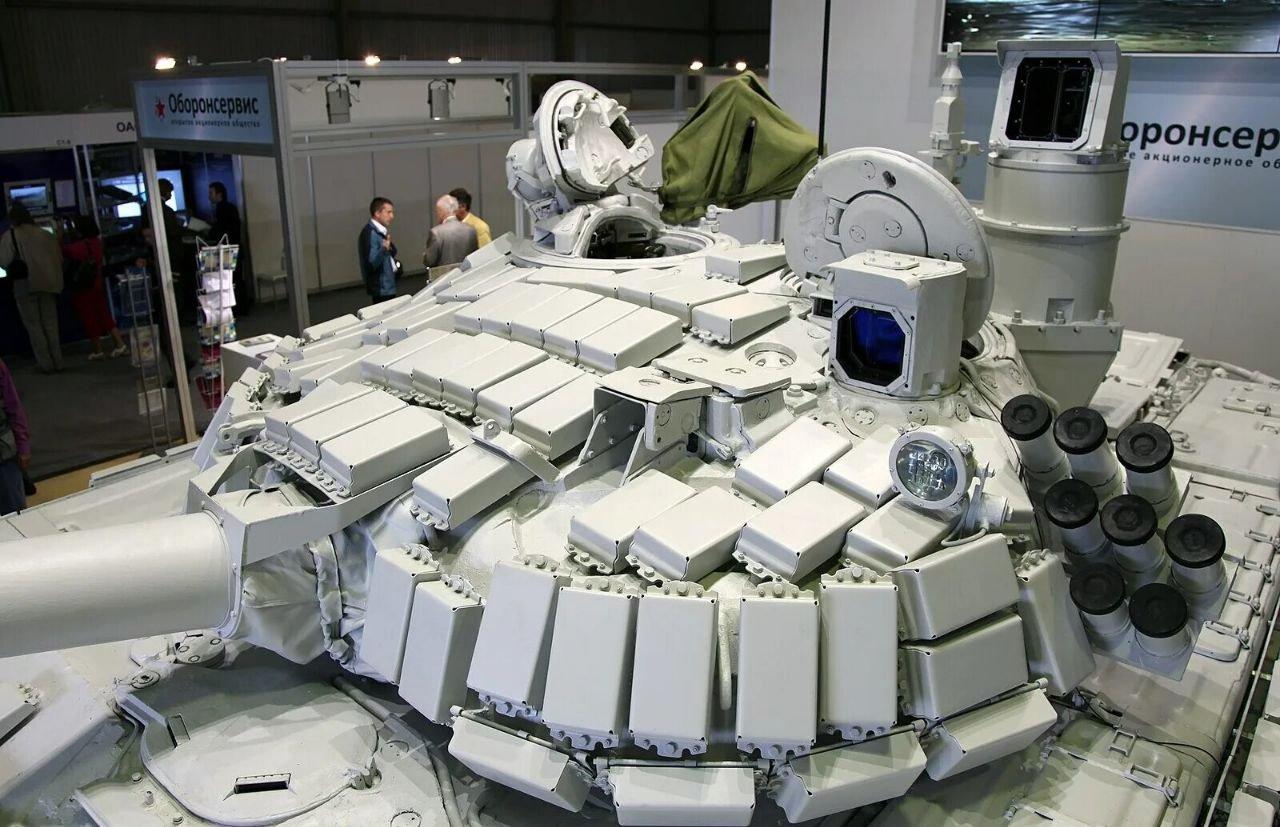 T-72B1MS“白鹰”主战坦克亮相莫斯科2012年，在莫斯科举行的“工程技术