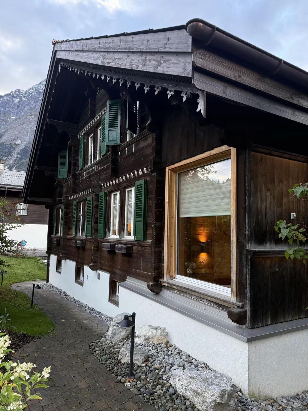 什么是老年生活的最好状态。老来最好的状态，不是“无病无灾”，而是“身心自在，仍有