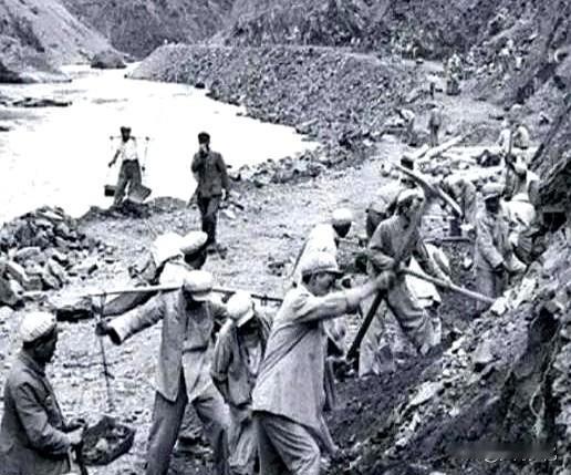 1952年藏区的一碗糌粑，藏着18军进藏的铁血与柔情1952年藏区，18军