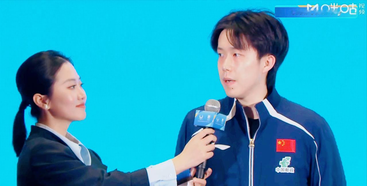 王楚钦情商太高了！主持人问：欢迎来到海口，有什么美食，你想期待的吗？王