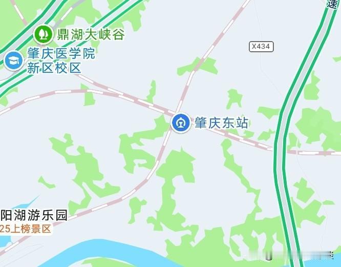 途经肇庆鼎湖区的珠肇高铁进展颇为顺利，预计2027年完工。届时，肇庆将迎