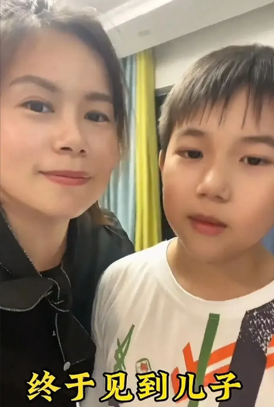 男人的思维和女人不一样吗？让儿子送后备箱的爸爸出来回应，他很委屈，他说他的车是越