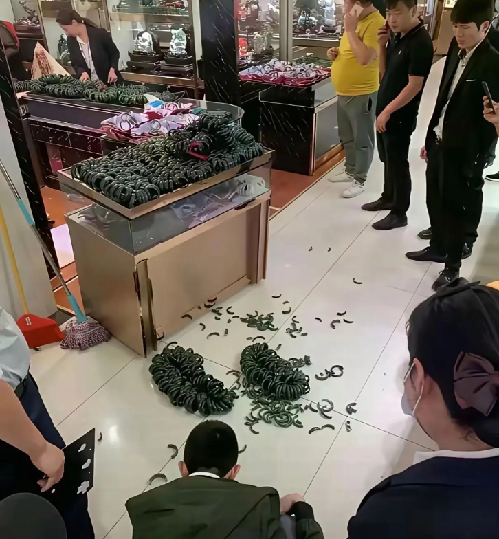 这已经是废废的了，赔不起。