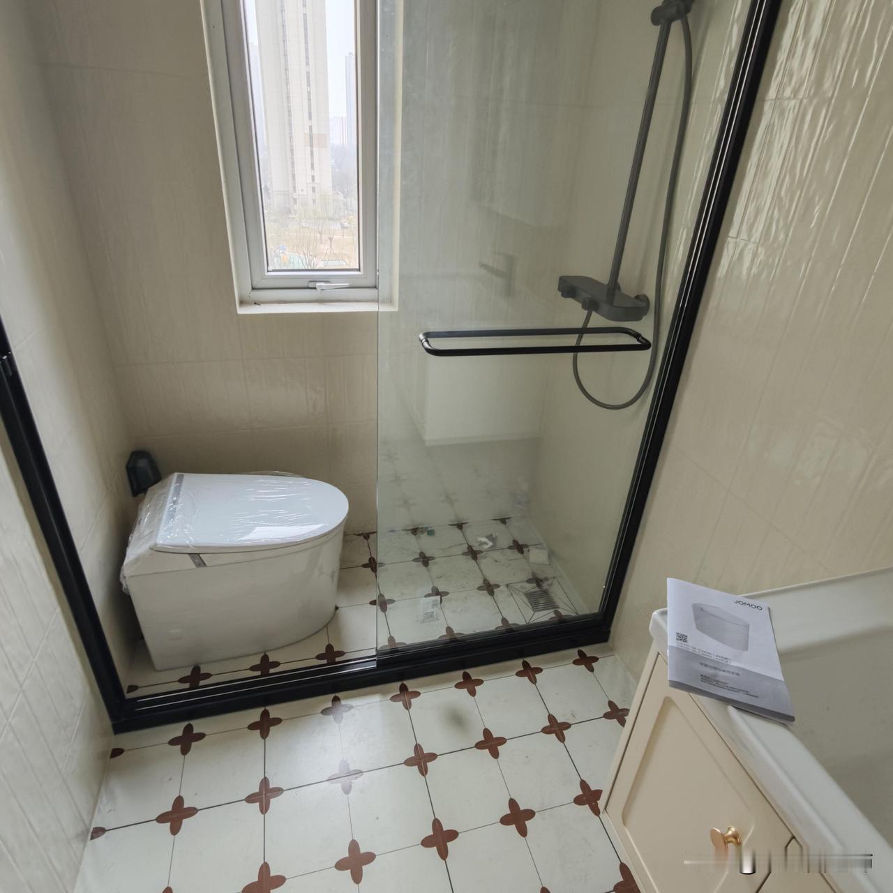 装完厕所以后我一直在哭我的智商有问题，这个厕所怎么办呀有没有解决办法呀。如图