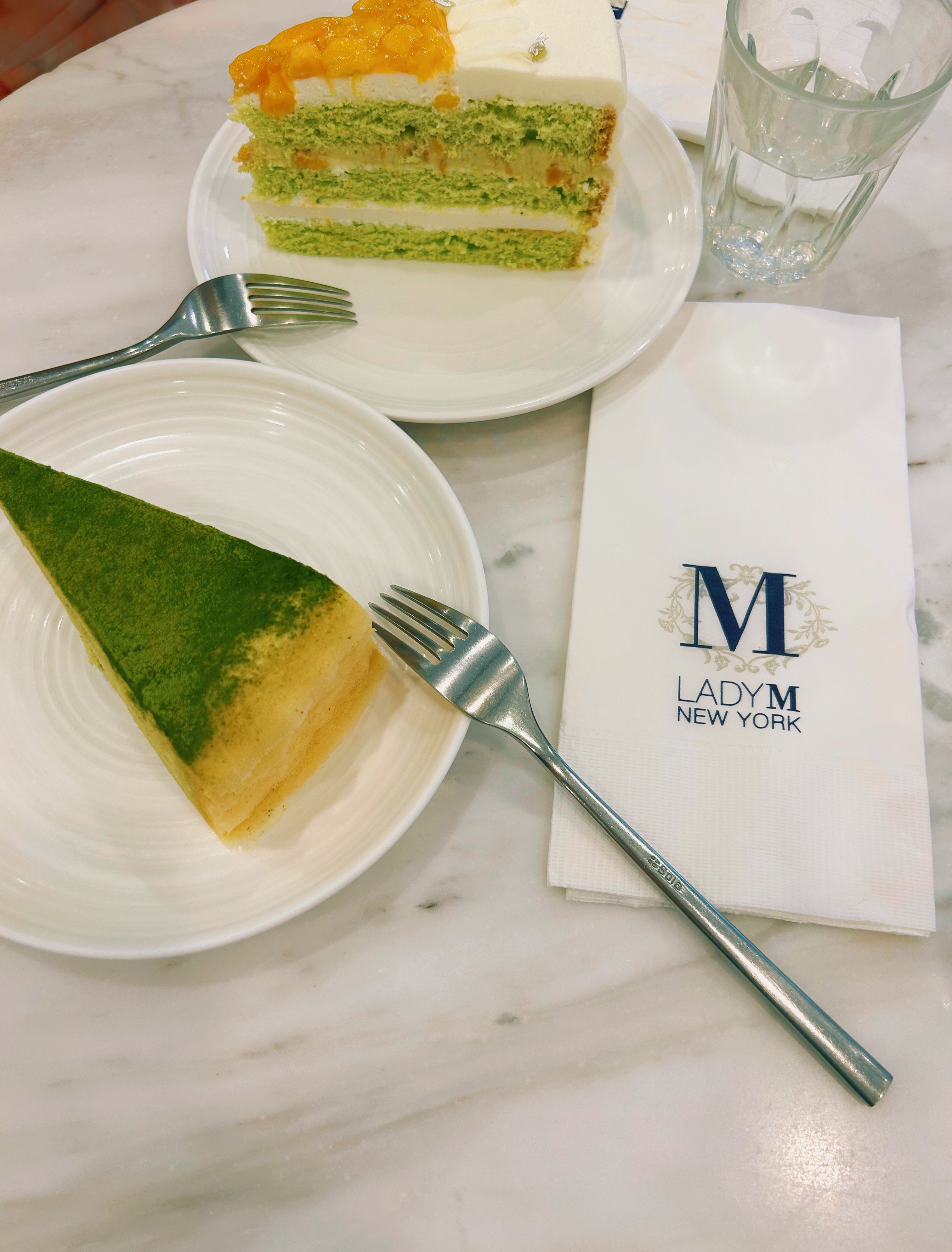 吃了一个下午茶☕️贵死了人又多​​​