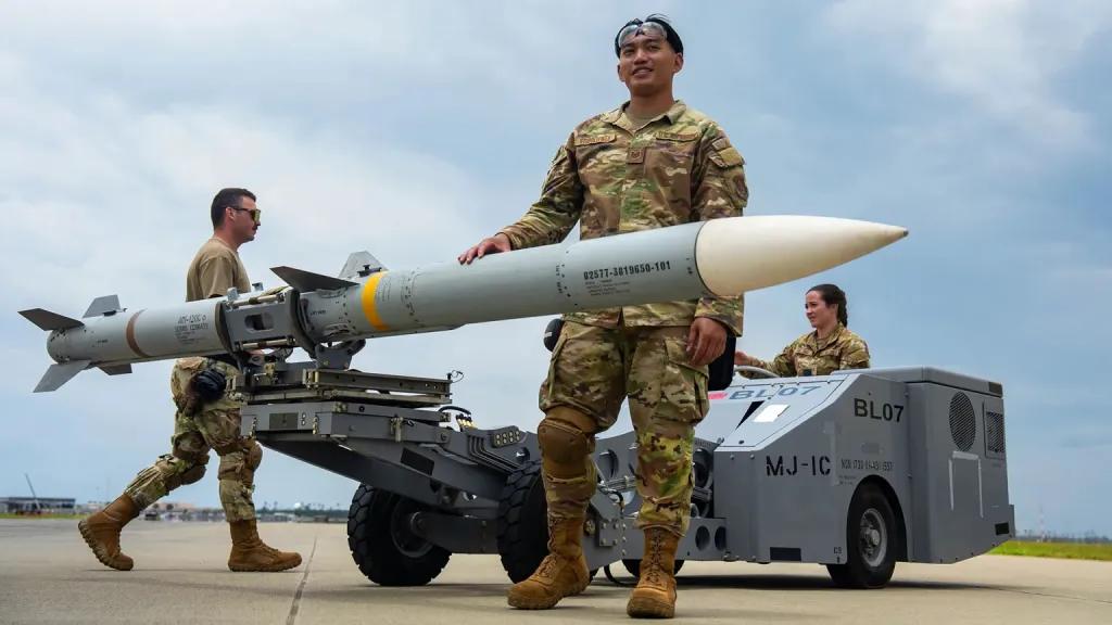 AIM-260的成功是不是要感谢下中国？中美超远程空空导弹体系拆解：美国设下战忽