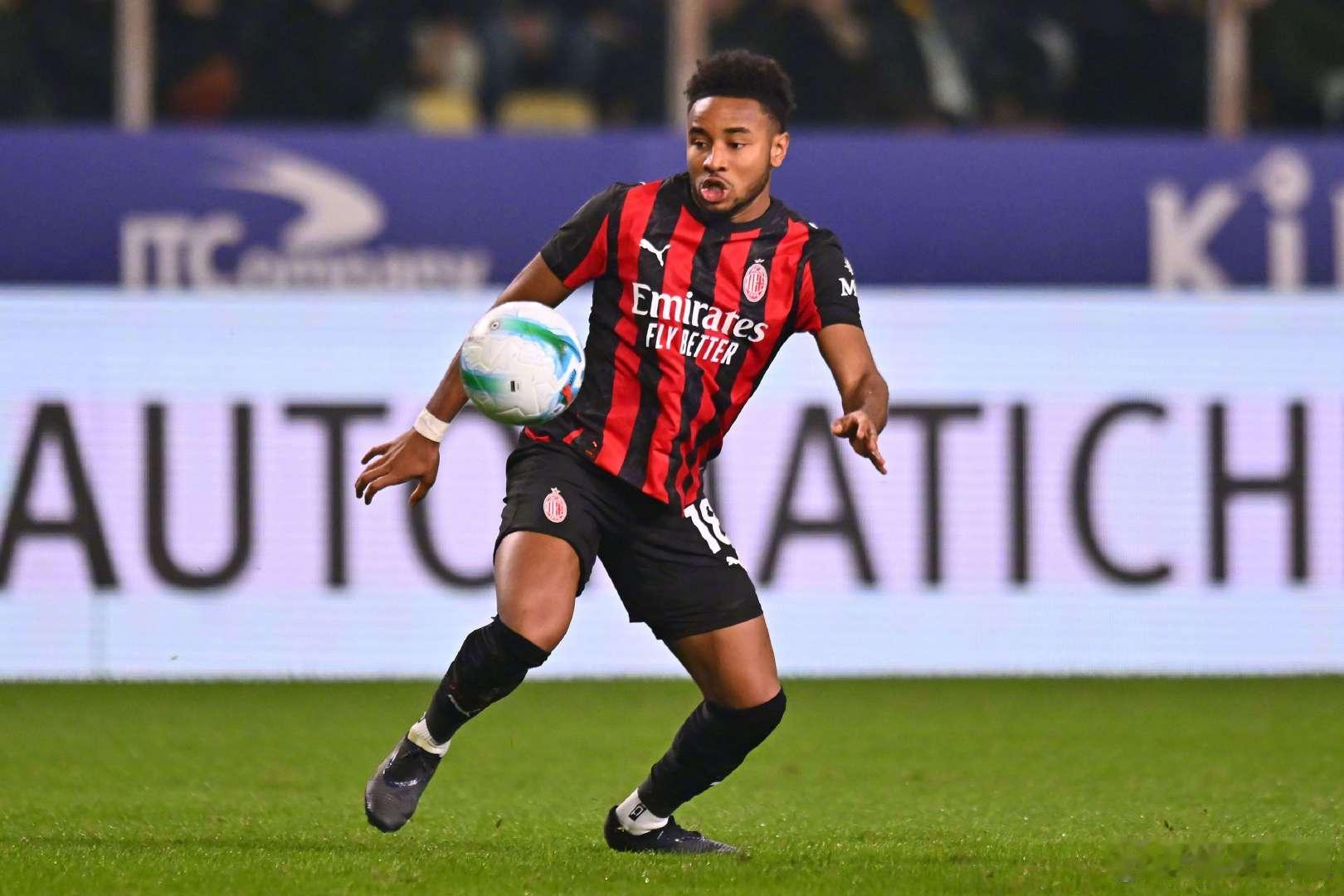 【表现不如预期】转会专家尼科洛-希拉：米兰已经在考虑出售28岁的恩昆库，这名法国