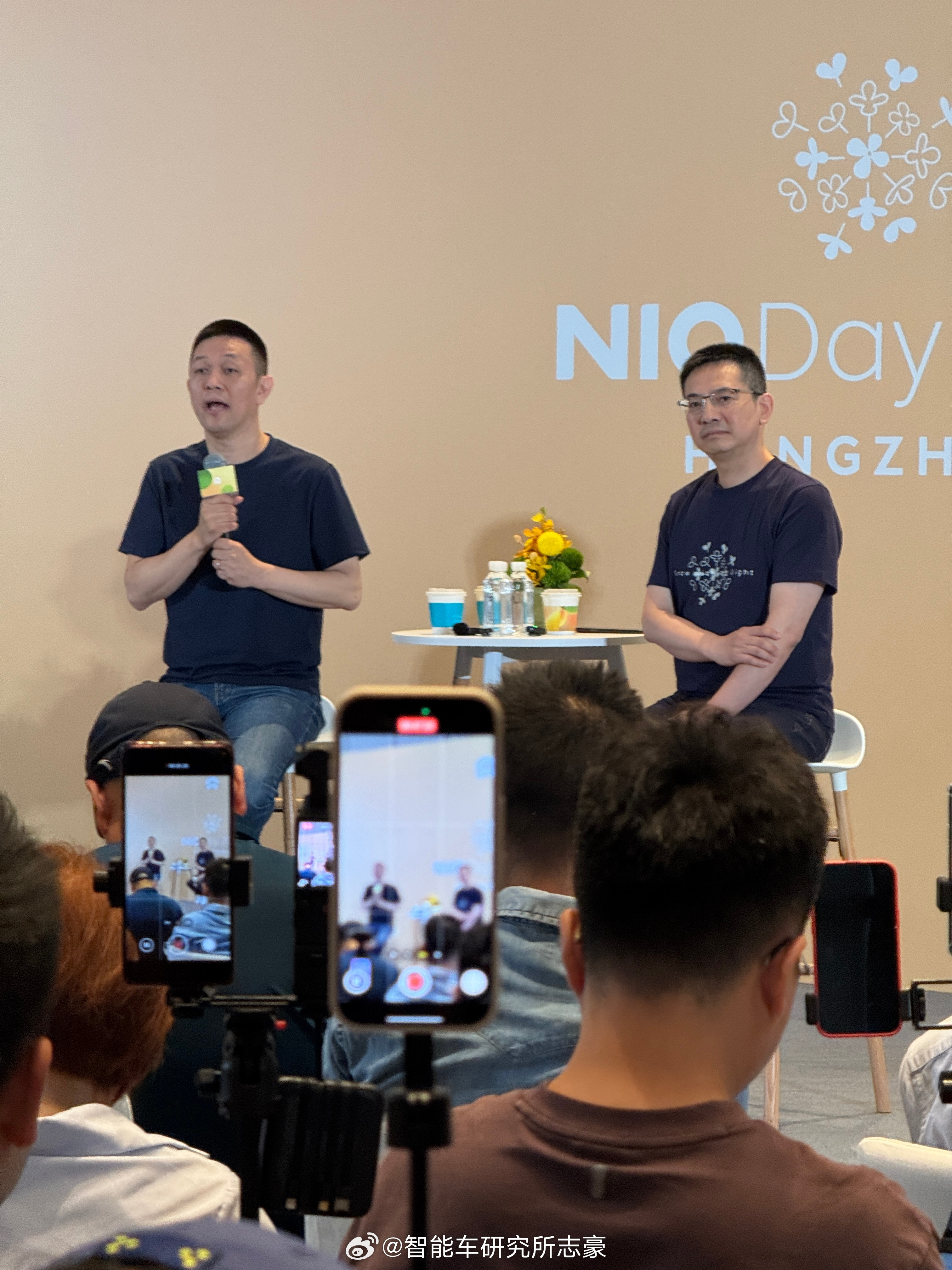 问：蔚来三代ES8价格，会不会太低？明显比过去1代、2代都要低，到底有无钱赚？答