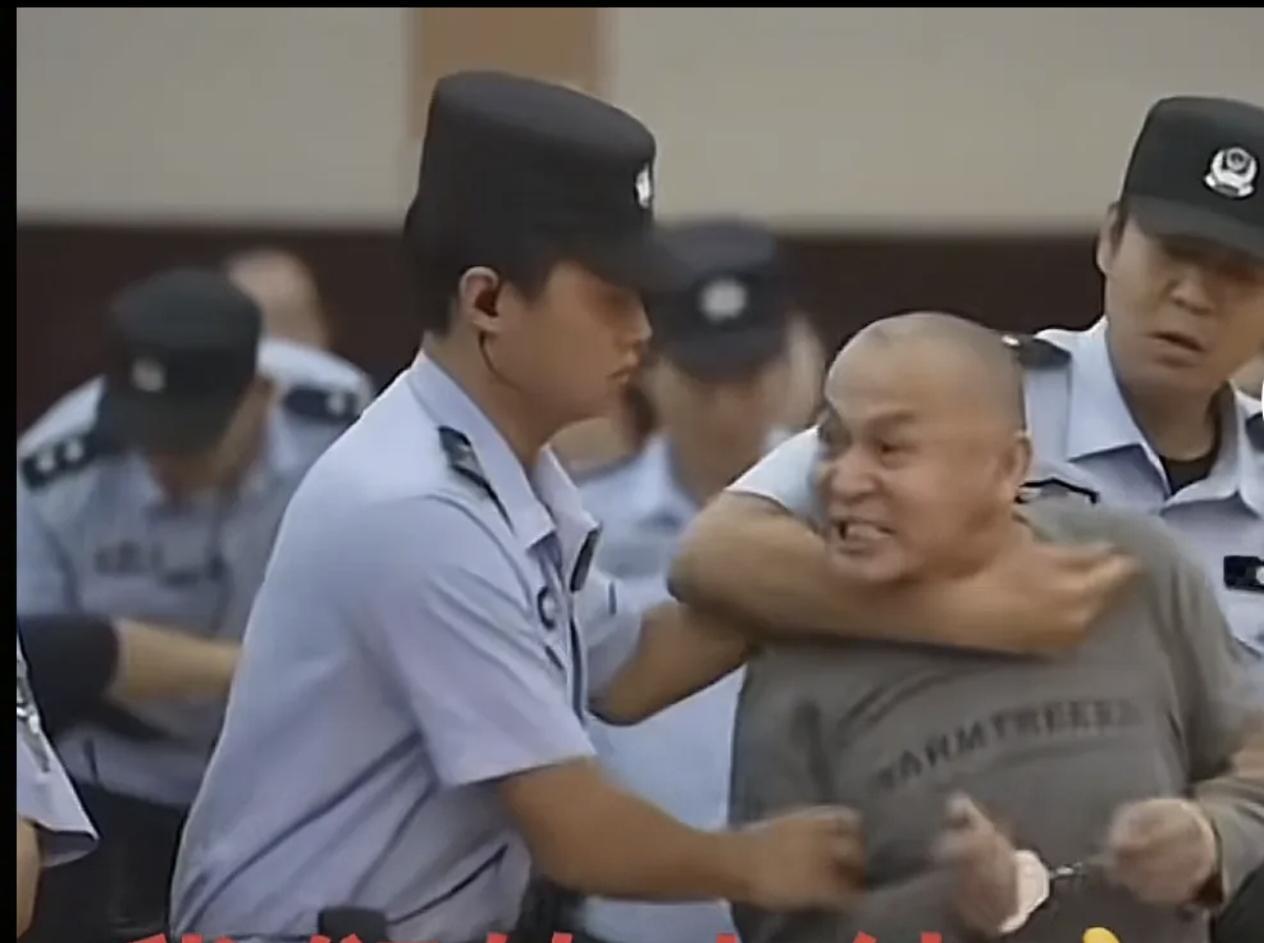 家人们早上好！姗姗这边有个ZX消息要跟大家同步！刚刚看到李圣律师发布了一个重