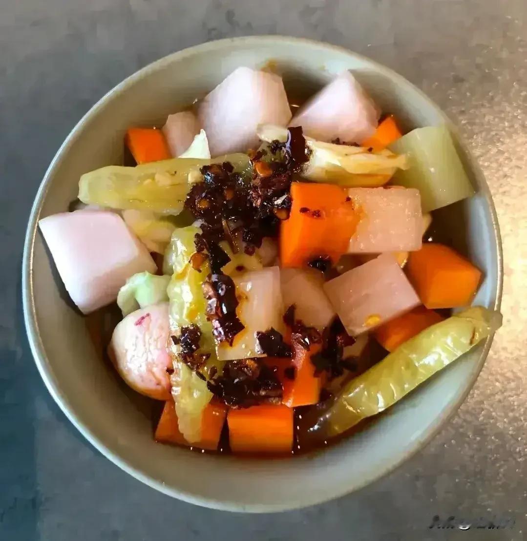 我发现自己：每餐只要一吃多半碗饭~哪怕吃的是素食，麻烦就开始來了，接下來的打