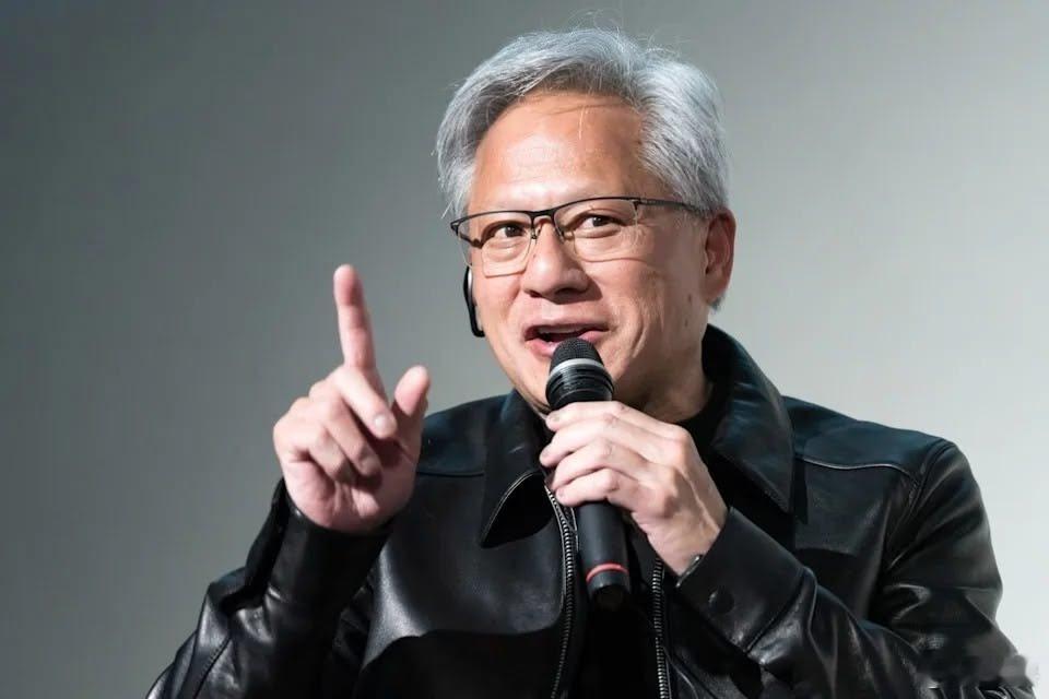 #黄仁勋称失去中国市场美国AI必败#在美国出口管制下，英伟达在中国AI芯片市场的份额从早期约95%大