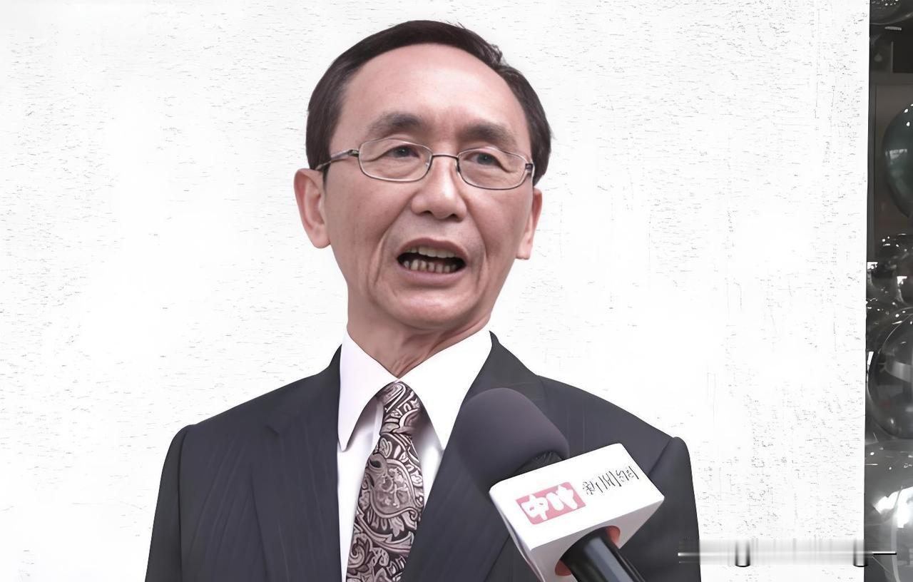 6月9日，台湾美丽电子报董事长吴子嘉的一番建言在舆论场引发热议。他针对菲律宾破船