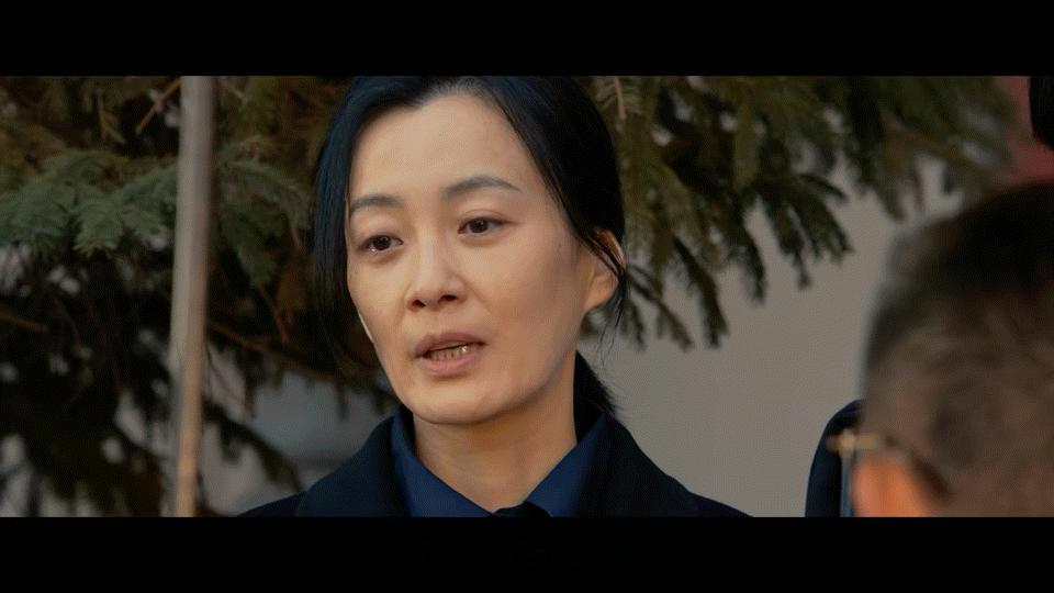 我以为天亮了结果天塌了《以法之名》里，洪亮刚推测出乔振兴死亡挣扎过程，感觉曙光