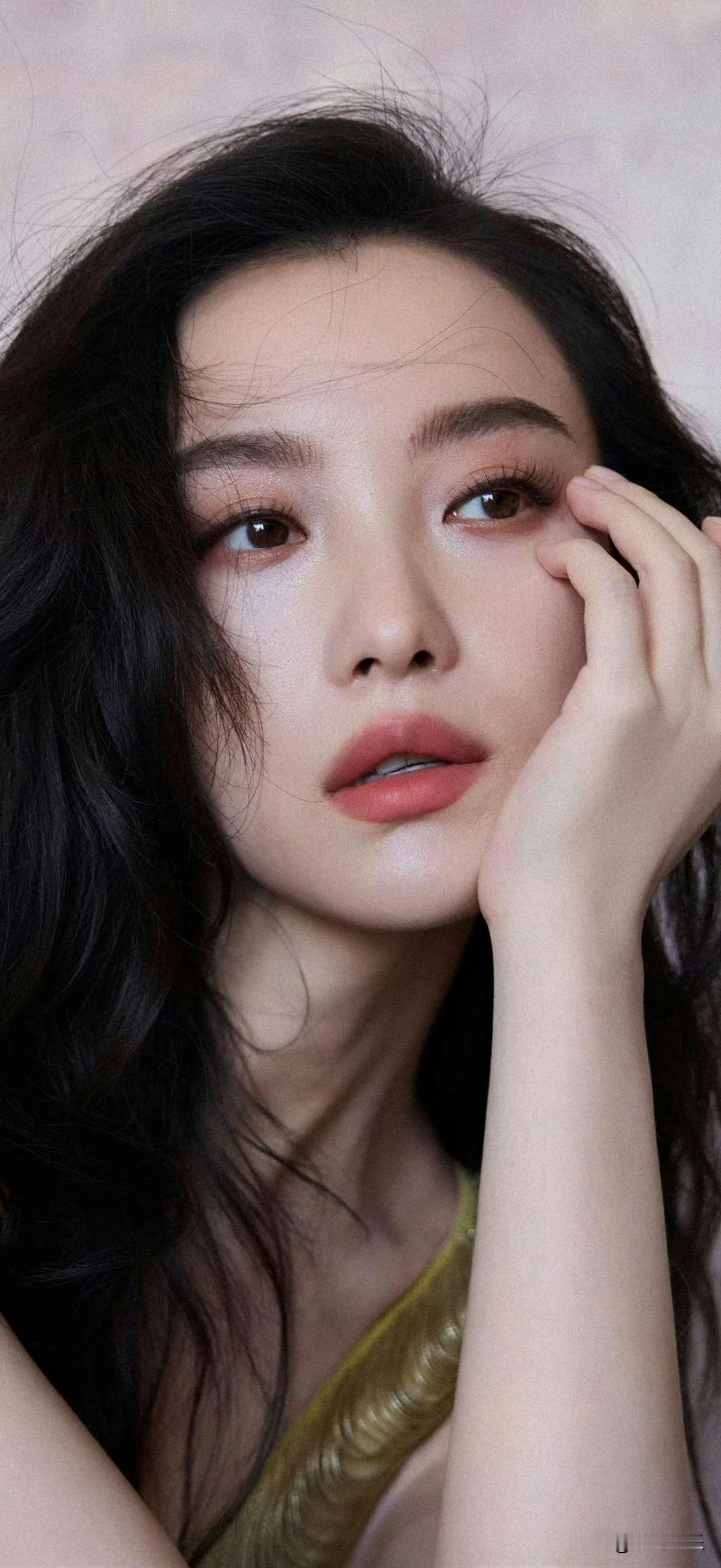 晒图笔记大赛倪妮太美了
