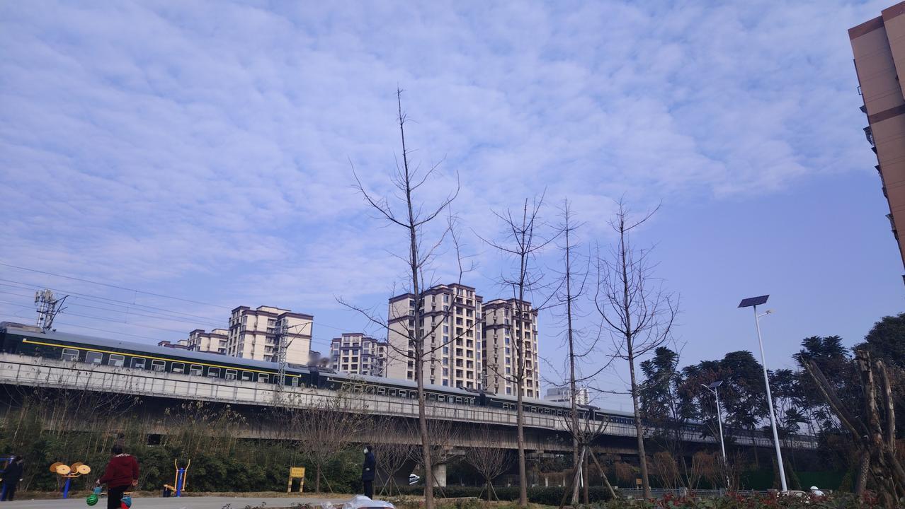 女人在关系中的真实需求，心暖了，身才会软我有个闺蜜小蔓，去年离婚了，她之