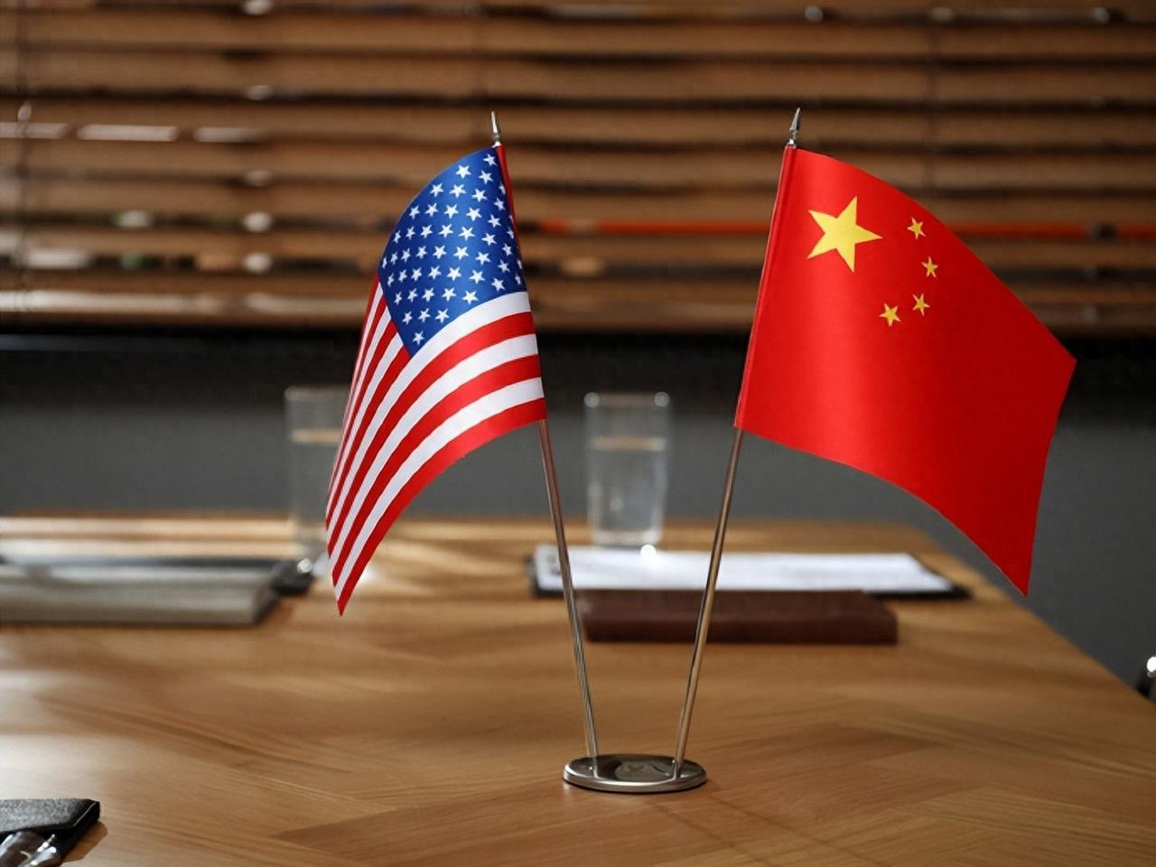 中美对抗暂时告一段落，美方宣布取消对中方的各种限制，中方将加快审批稀土出口流程。