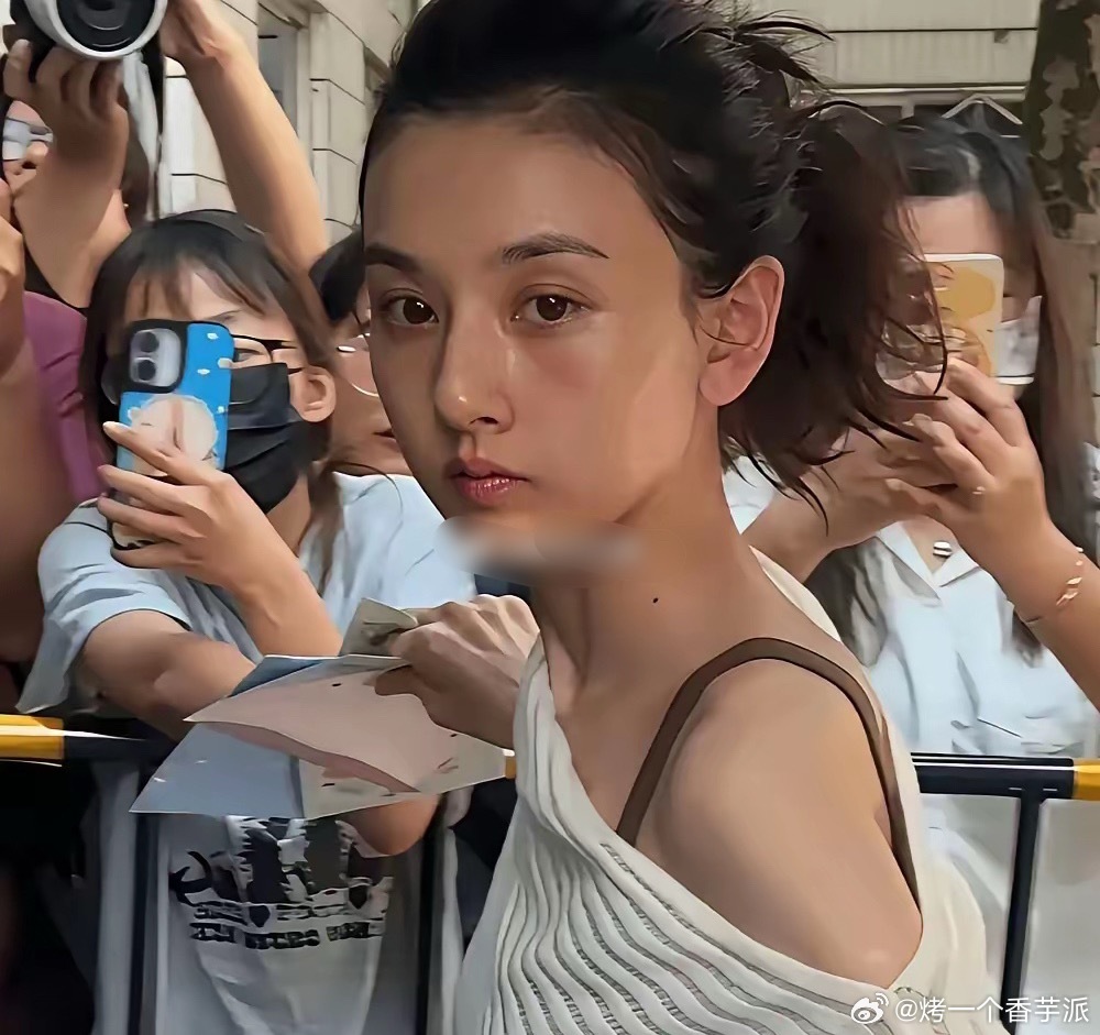 万万没有想到，宋祖儿现实中居然那么瘦
