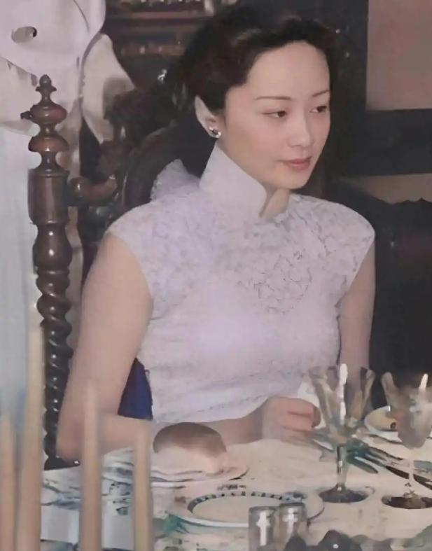 民国一辈子没受过苦的女人！这两张照片上的女人是宋子文的妻子张乐怡。她出身江西九江