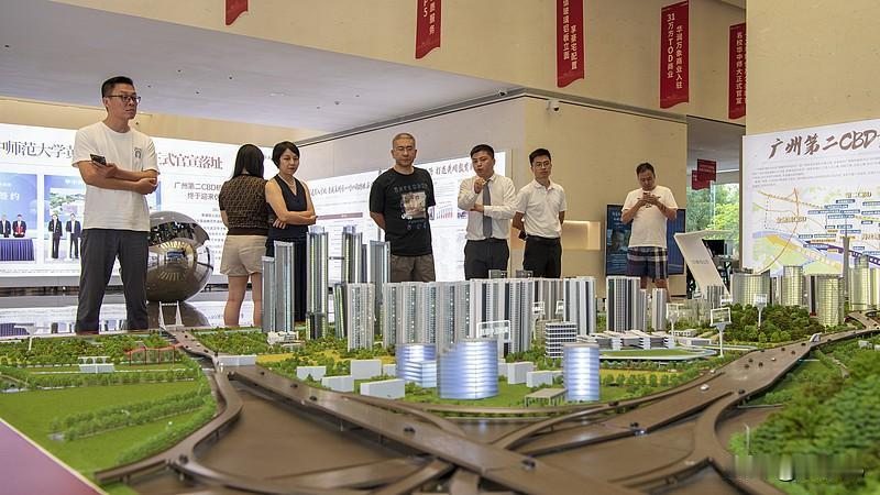 广州楼市：二手房涨不动，根源在于新房市场后劲不足。8‑9月有网签记录的29