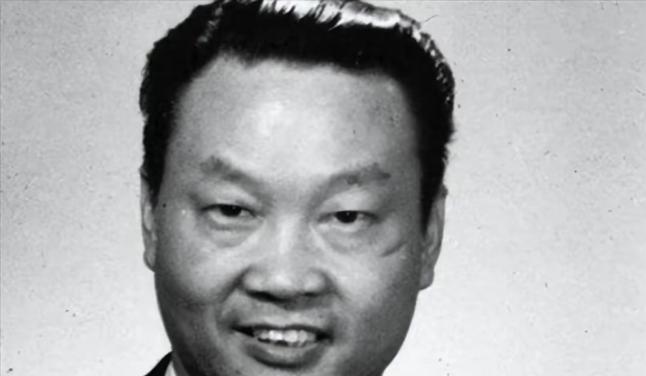 1986年，潜伏美国37年的我国王牌特工金无怠被捕，面对严酷刑罚，他突然来了一句