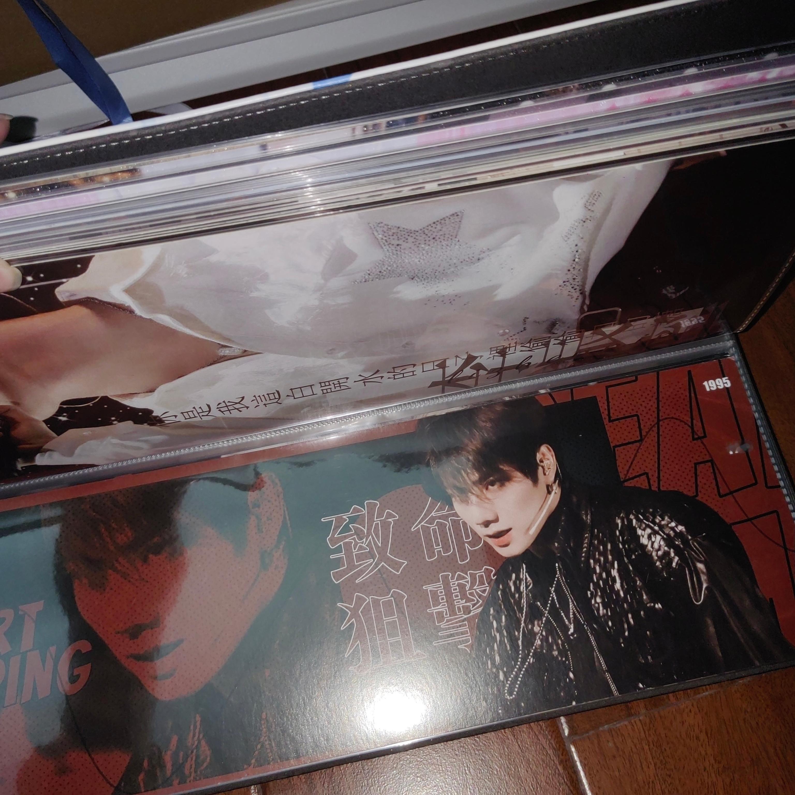 家里李振宁的手幅算下来二百多张