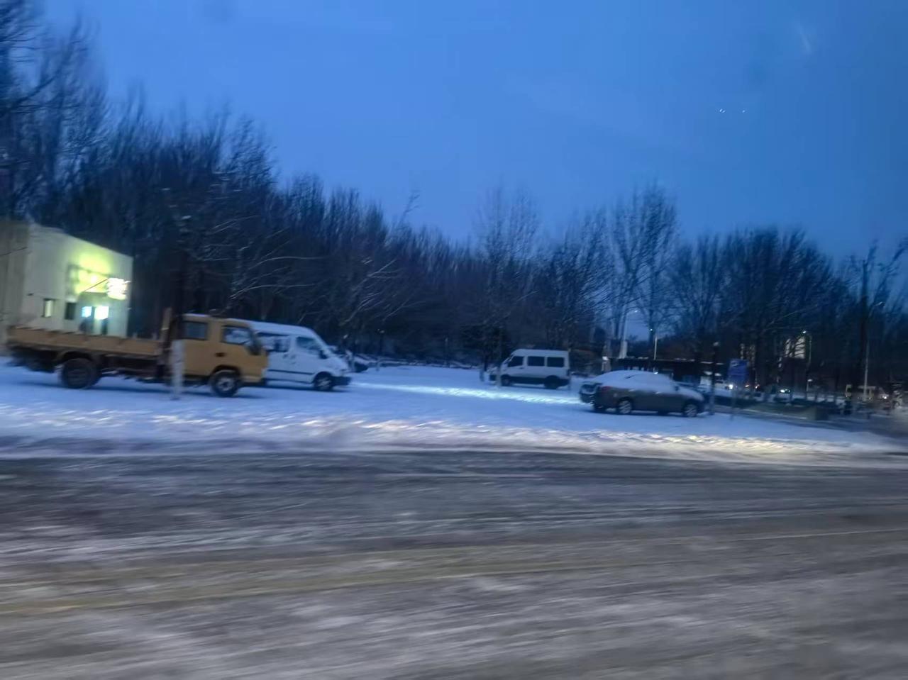 人到一定年龄会发现，真正在乎你的人不会超过5个。领导重视你，看的是你的业绩。