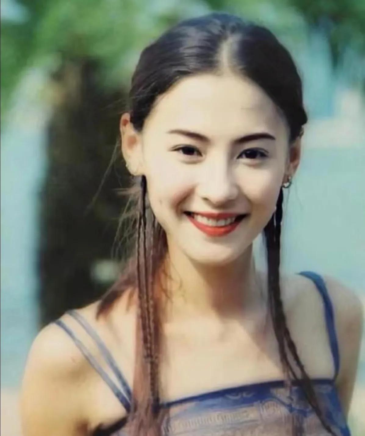 谢霆锋什么时候才能明白，人这一辈子只有给你生了孩子的女人，才是最终的家人！这