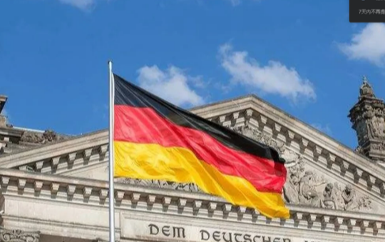 德国生气了！2025年7月8日，德国外交部指称，在由欧盟国家主导的海上护航任务
