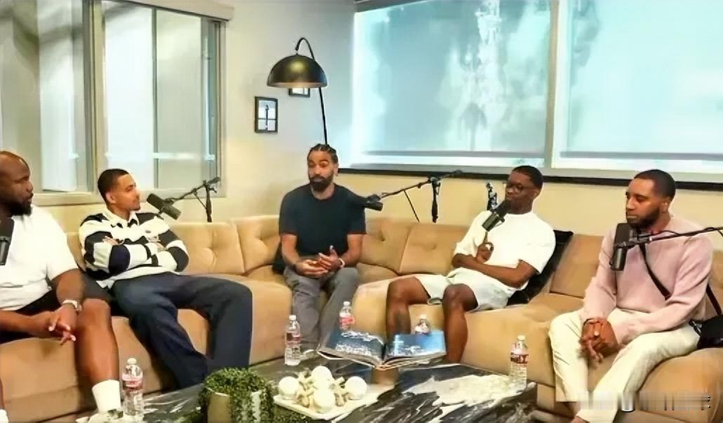 单场83分超越科比却满是嘲讽，文森特直言外界对阿德巴约太过苛刻！近日，前热火