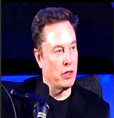 马斯克那哥们儿，扔了个炸弹，说最晚2026年，比你我都聪明的“东西”就要来了。