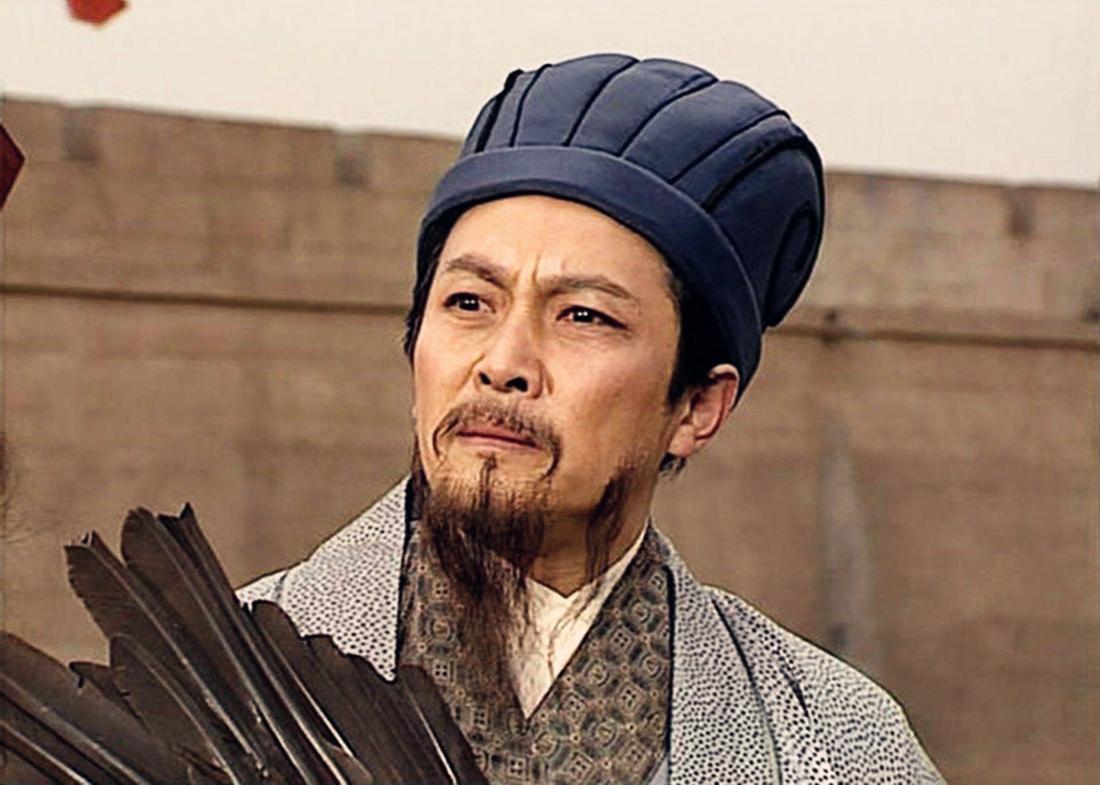 姜维和诸葛亮在历史和《三国演义》中并不是师徒关系。具体情况如下：历史上的