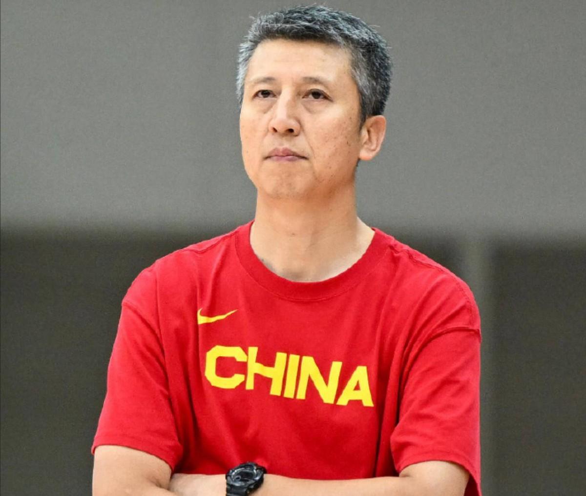 男篮输球赛后多方发声！郭士强指出四大短板赛后，篮球圈的记者们看得比谁都明白。有