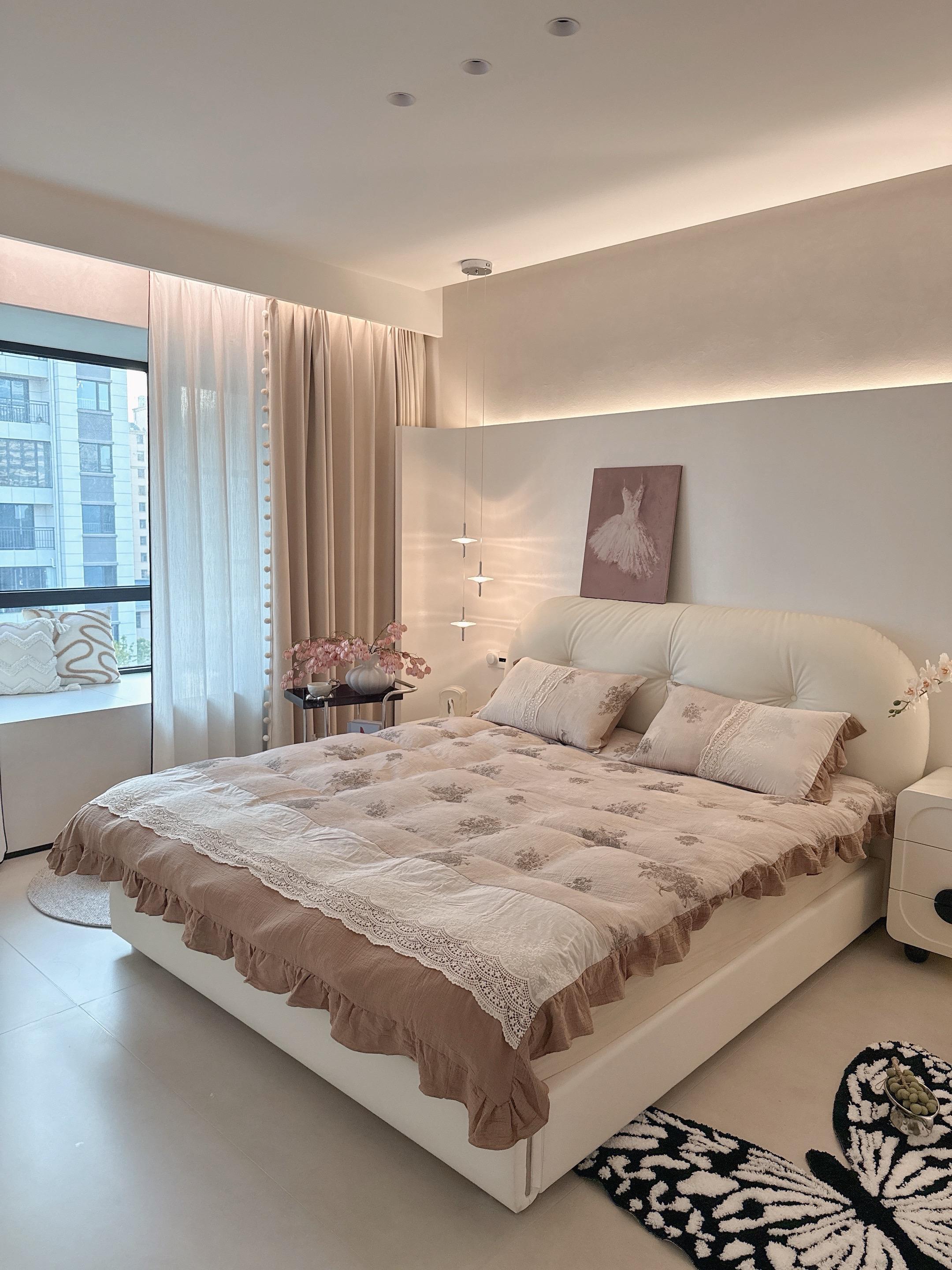 东日的卧室真的好好宅～卧室长3.9m开间3.8m 大概16平方左右不带...